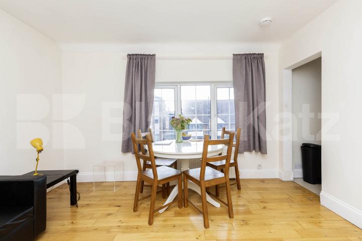 Surrounded by an abundance of amenities and walking distance to a station  High Street, High Barnet